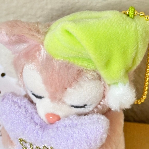 “Duffy’s Sweet Dream” LinaBell Badge with Keychain Tokyo Disney Sea Exclusive - Picture 3 of 8